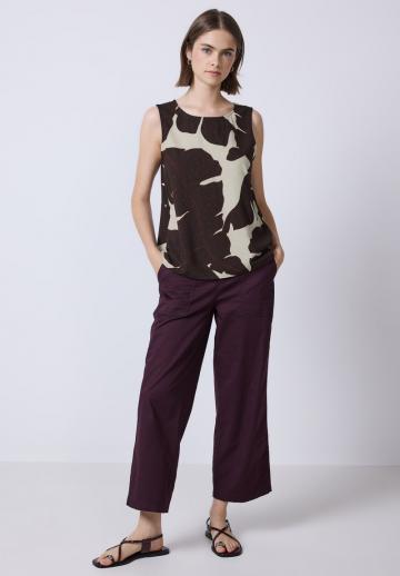 Блузка без рукавов