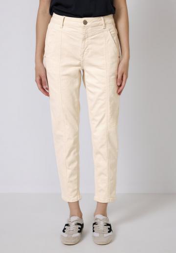 Короткие джинсы