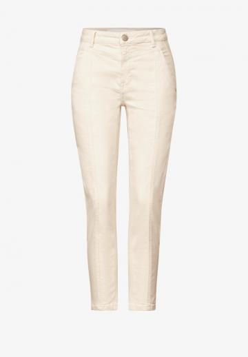 Короткие джинсы