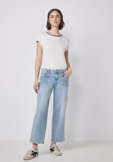 Прямые джинсы
