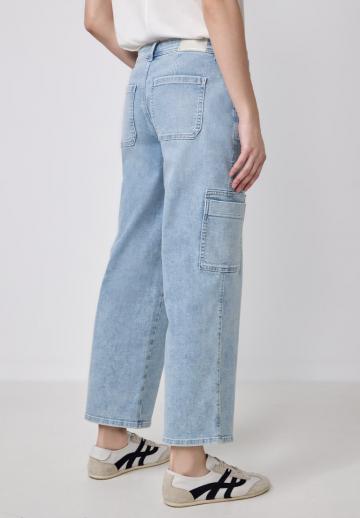 Прямые джинсы