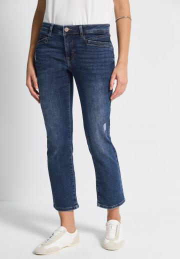 Короткие джинсы