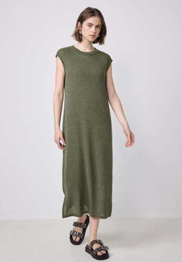 Вязаное платье
