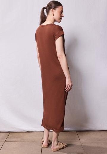 Вязаное платье