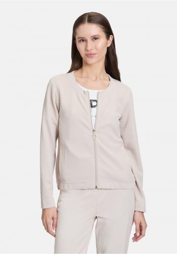 Короткая куртка