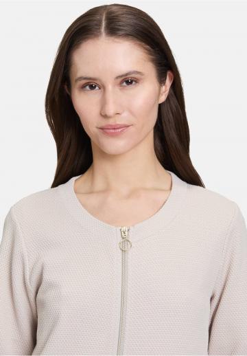 Короткая куртка