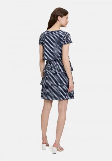 Короткое платье