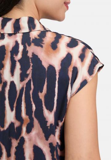 Атласная блузка