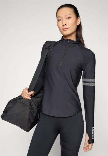 Спортивная майка