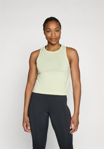 Спортивный топ