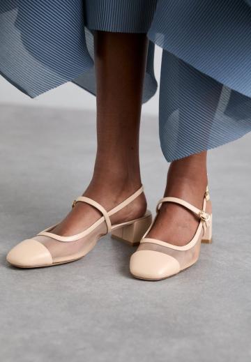 Туфли с ремешком