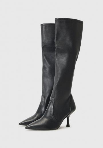 Высокие сапоги