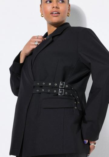 Блейзер с накладными карманами