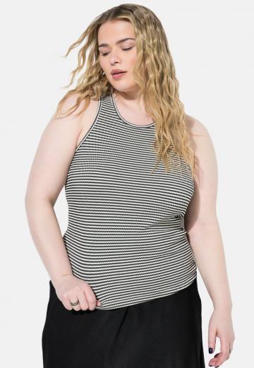 Блузка без рукавов
