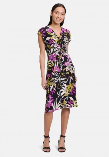 Короткое платье