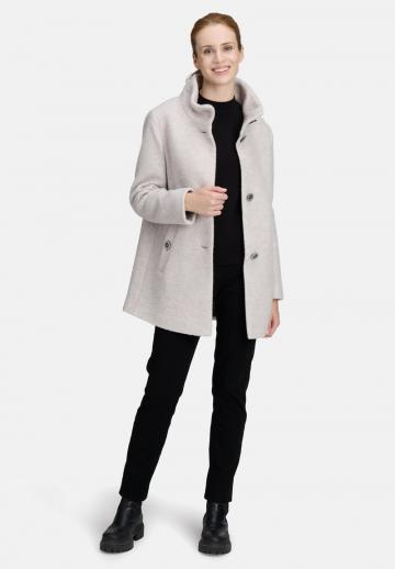 Короткое пальто