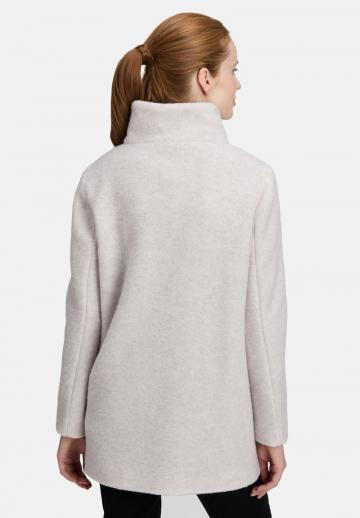 Короткое пальто