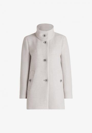 Короткое пальто