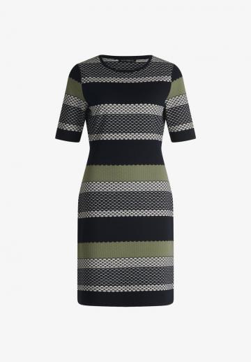 Платье футляр