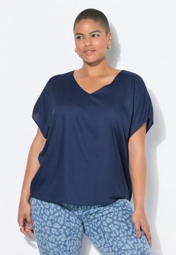 Атласная блузка