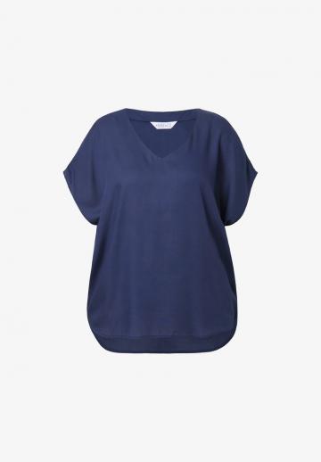 Атласная блузка