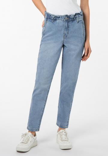 Узкие джинсы