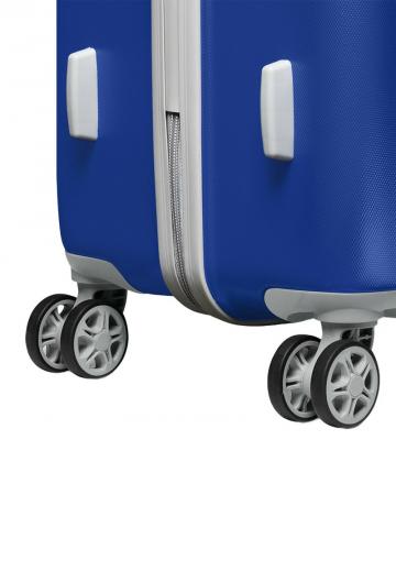 Чемодан на колесах