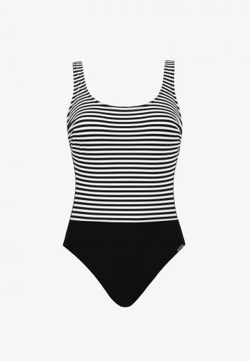 Слитный купальник