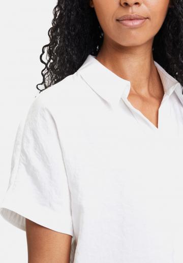 Атласная блузка