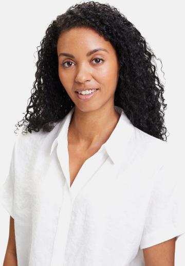 Атласная блузка