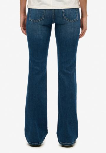 Клешеные джинсы