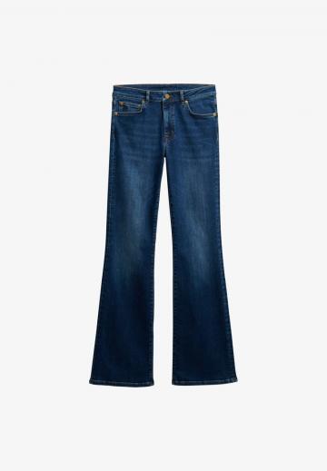 Клешеные джинсы