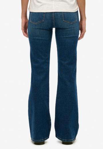 Клешеные джинсы