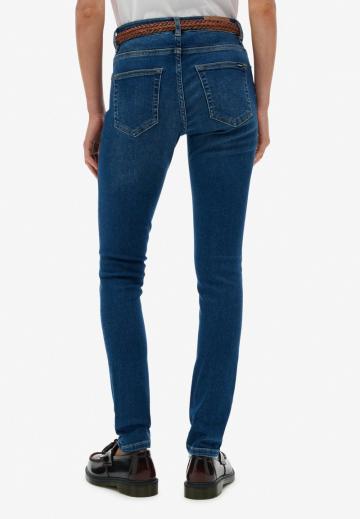 Узкие джинсы