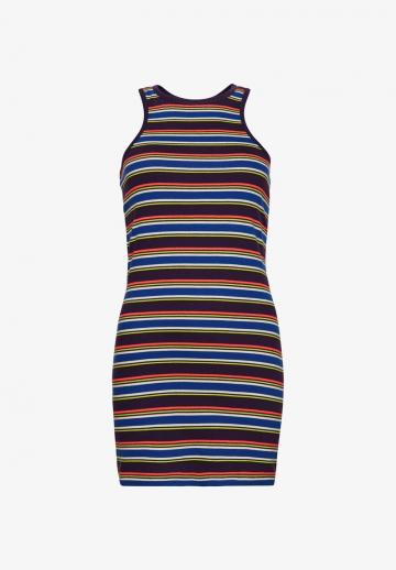 Платье футляр