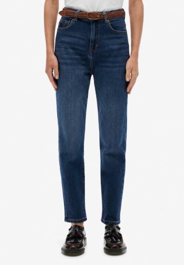 Узкие джинсы