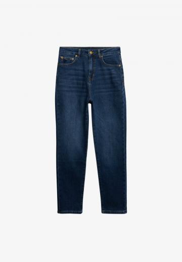 Узкие джинсы