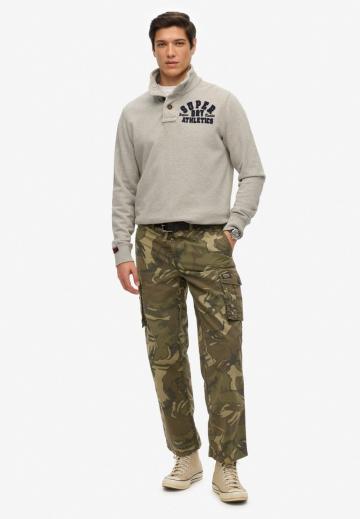 Брюки с накладными карманами