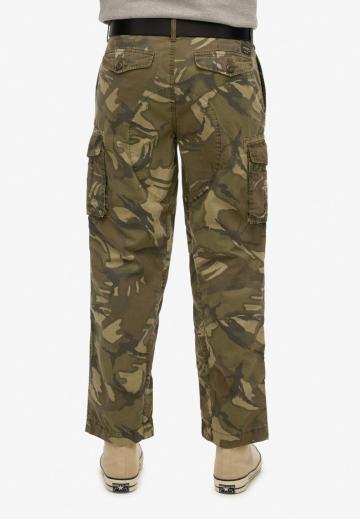 Брюки с накладными карманами