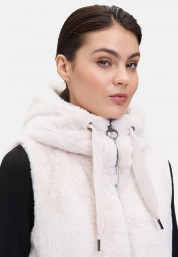 Пуховой жилет