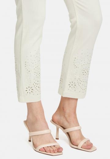 Короткие джинсы