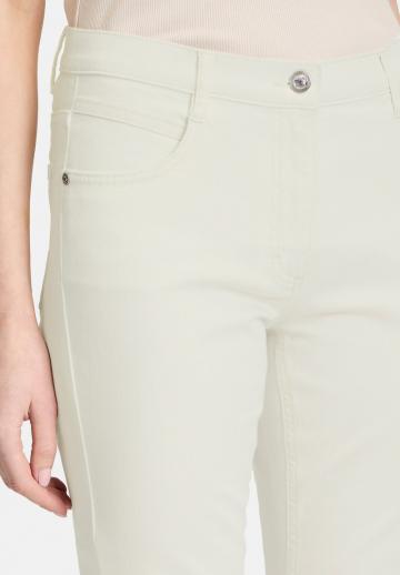 Короткие джинсы