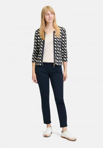 Вязаная кофта