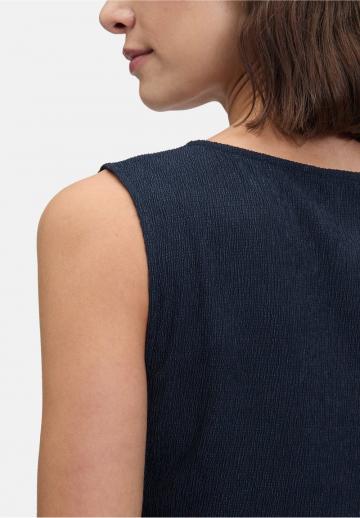 Блузка без рукавов