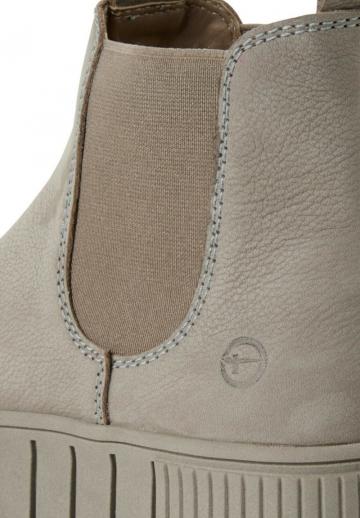 Сапожки на танкетке