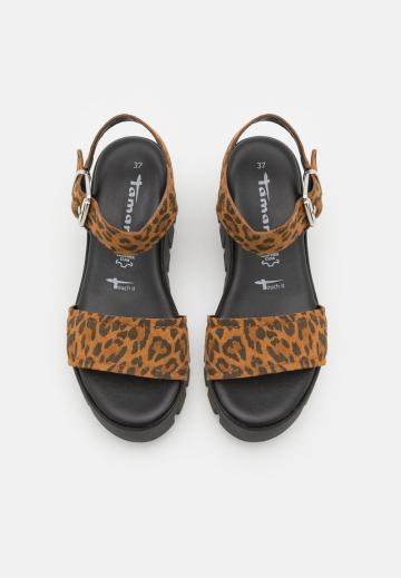 Босоножки на танкетке