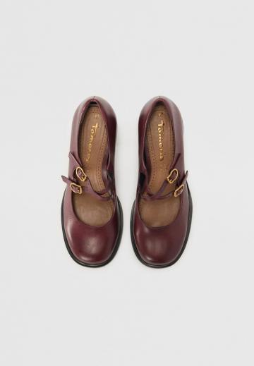 Туфли с ремешком