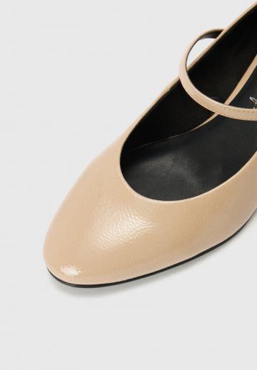 Туфли с ремешком