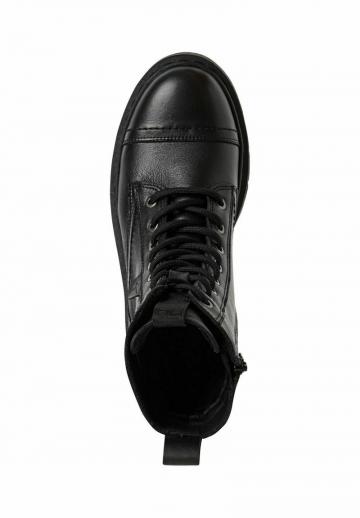 Ботинки на шнуровке