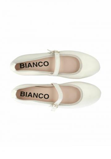 Туфли с ремешком